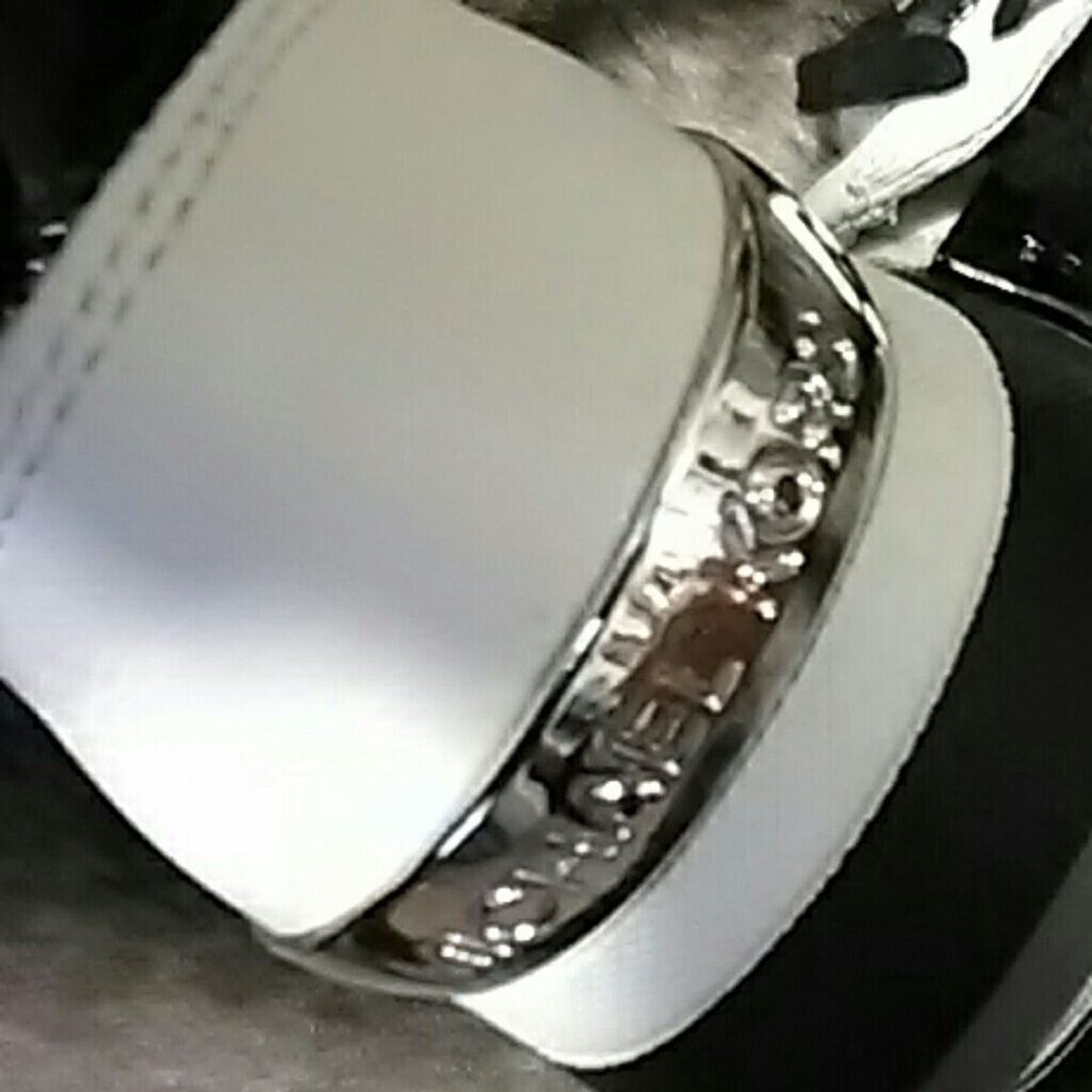Shoes - Picture 4 of 5